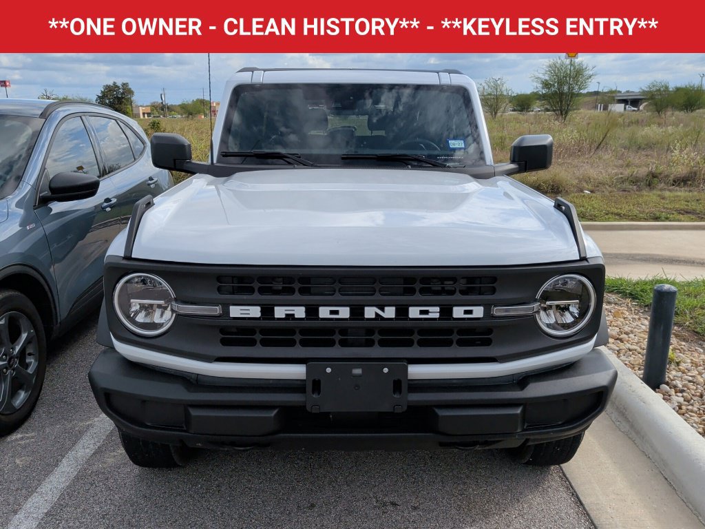 Used 2025 Ford Bronco 2-Door AWD/4WD image 2