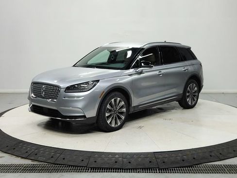 Used 2022 Lincoln Corsair Reserve w/ Elements Package FWD image 4