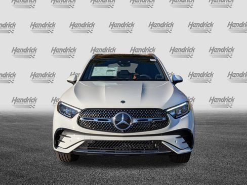 Used 2026 Mercedes-Benz GLC 300 image 3