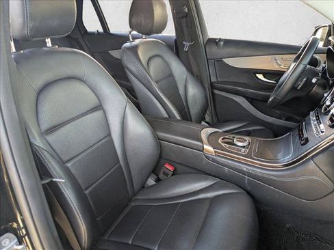 Used 2019 Mercedes-Benz GLC 300 image 21
