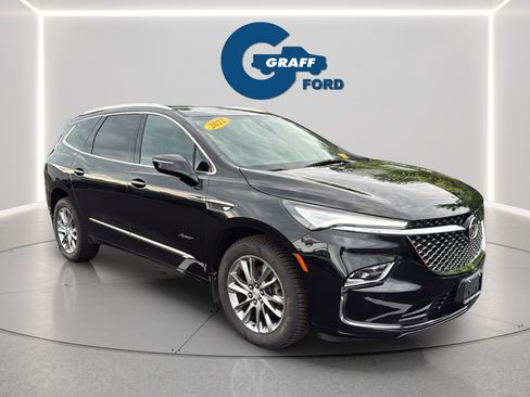 Used 2022 Buick Enclave Avenir w/ Avenir Technology Package AWD/4WD image 4