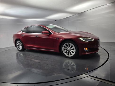 Used 2017 Tesla Model S AWD image 26