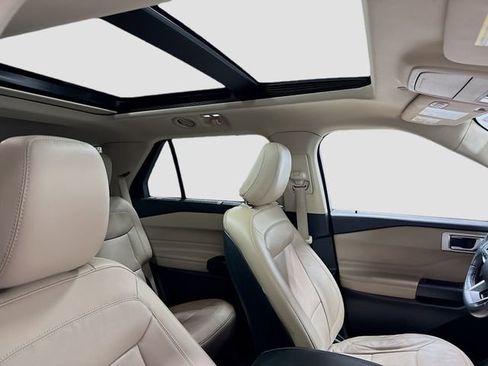 Used 2020 Ford Explorer Limited w/ Class III Trailer Tow Package image 29