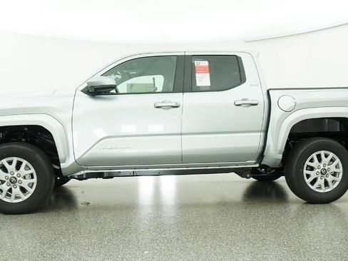New 2026 Toyota Tacoma SR5 RWD image 19
