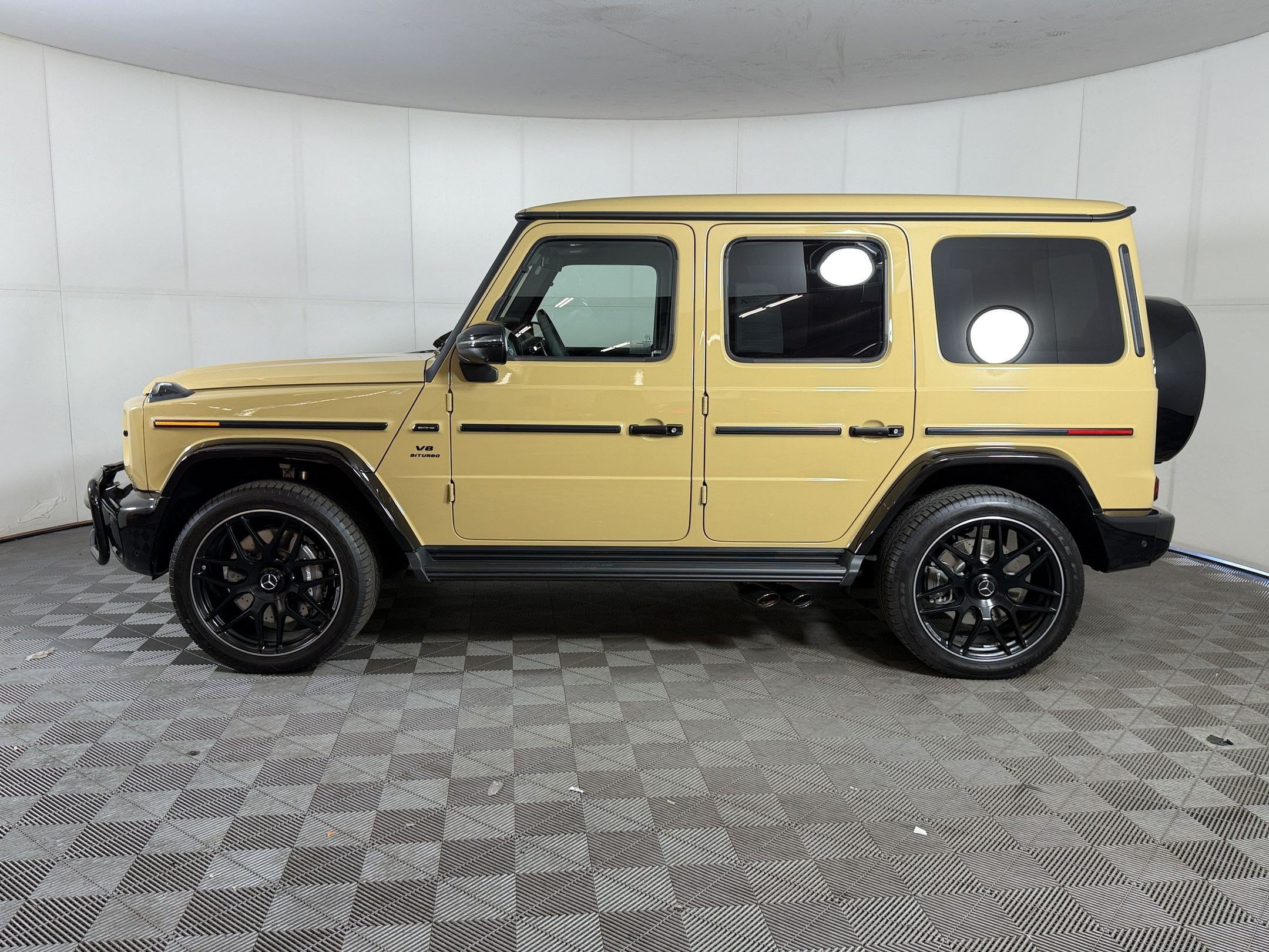 Certified 2025 Mercedes-Benz G 63 AMG 4MATIC image 2