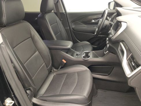 Used 2022 GMC Terrain SLT w/ Infotainment Package II FWD image 21