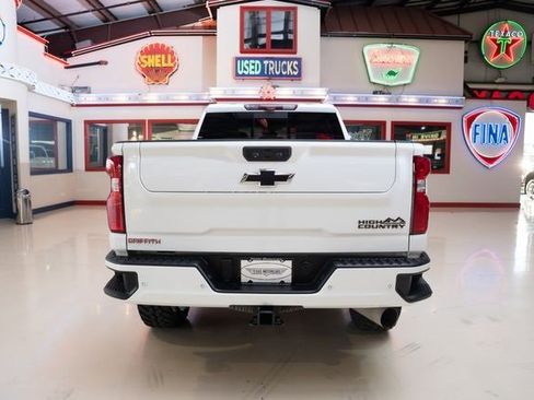 Used 2022 Chevrolet Silverado 2500 High Country w/ Technology Package image 8