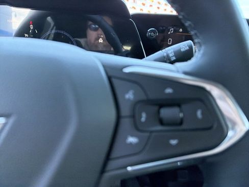 New 2026 Chevrolet Trax LT w/ LT Convenience Package image 20