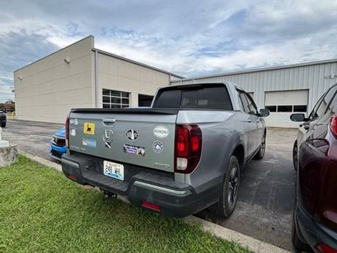 Used 2017 Honda Ridgeline RTL-E image 3