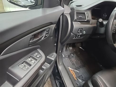 Used 2024 Honda Passport TrailSport image 29