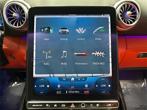 Used 2022 Mercedes-Benz SL 55 AMG 4MATIC image 23