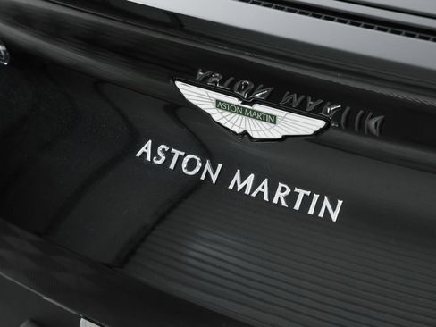 Used 2019 Aston Martin DB11 Coupe RWD image 52