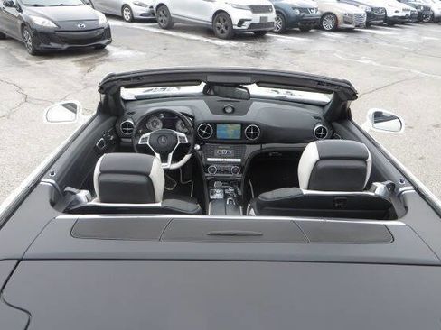Used 2015 Mercedes-Benz SL 550 image 39