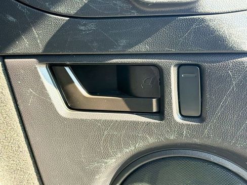 Used 2019 Subaru Outback 2.5i Limited w/ Popular Package #2 AWD/4WD image 13