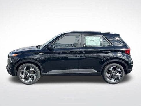 New 2026 Hyundai Venue SEL FWD image 2