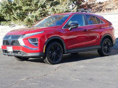 Used 2022 Mitsubishi Eclipse Cross LE image 1
