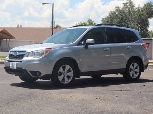 Used 2015 Subaru Forester 2.5i Limited AWD/4WD image 11