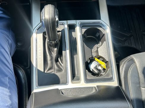 Used 2017 Ford F150 Lariat AWD/4WD image 19