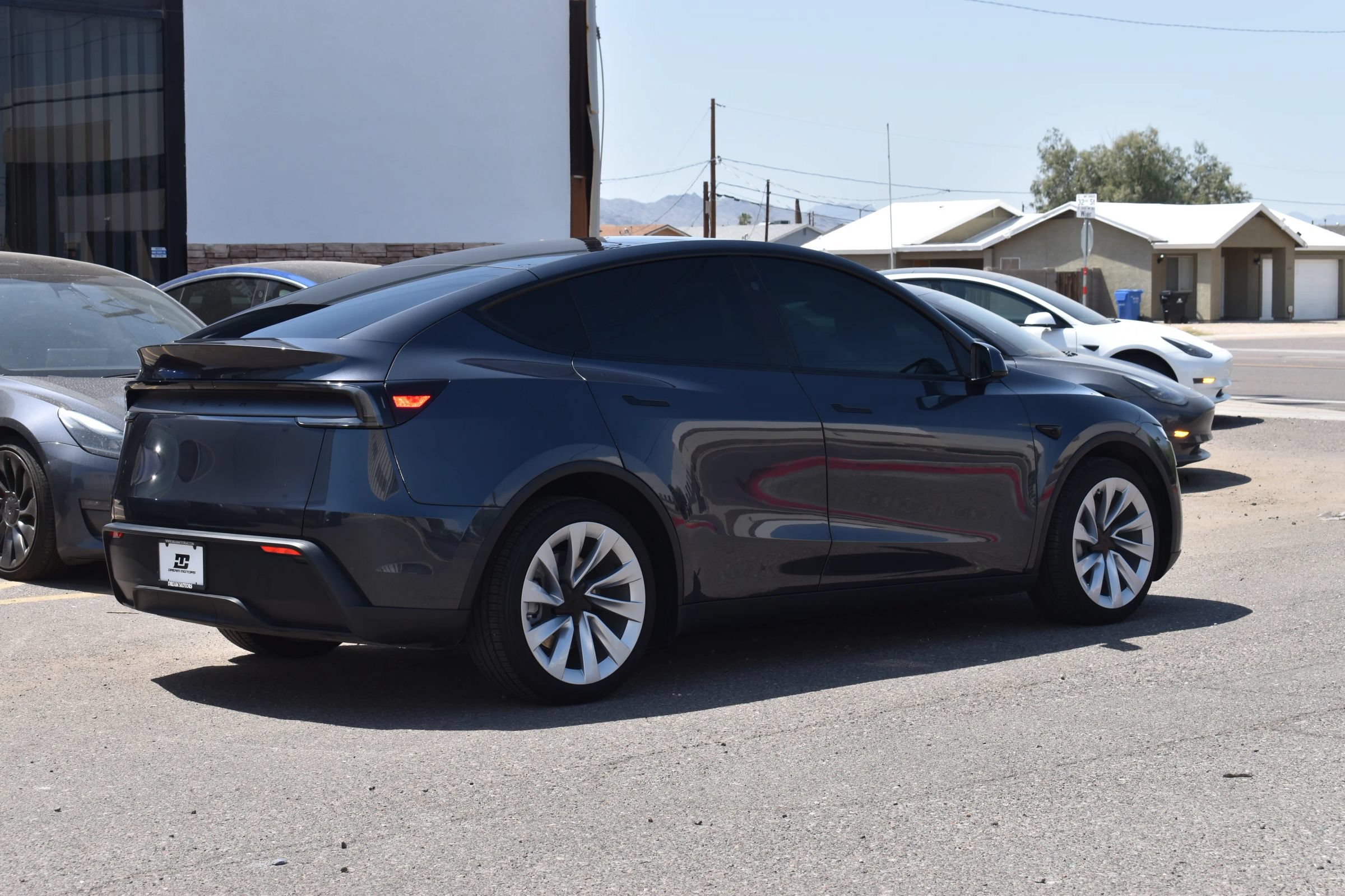 Used 2026 Tesla Model Y 2WD image 8