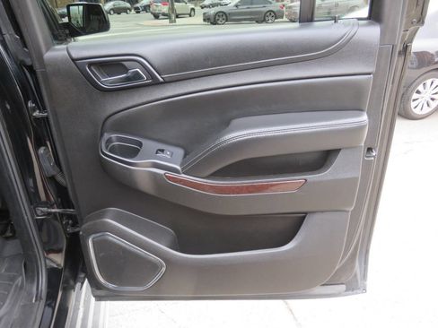 Used 2016 GMC Yukon XL SLT w/ Open Road Package image 33