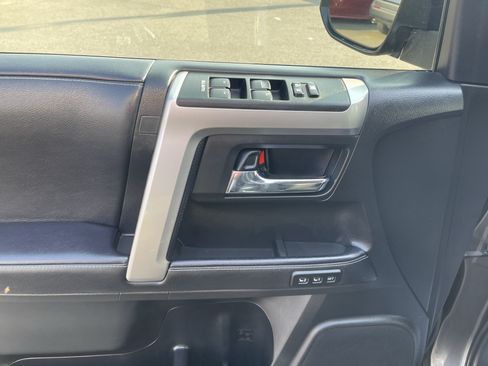Certified 2022 Toyota 4Runner Limited AWD/4WD image 16