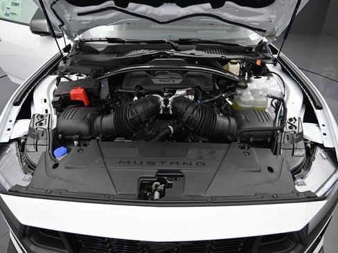 New 2025 Ford Mustang Dark Horse image 27