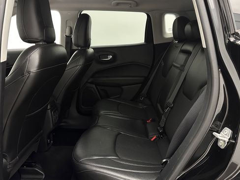 Used 2018 Jeep Compass Altitude image 23