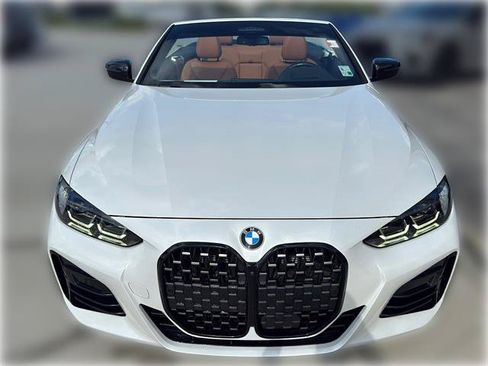 Used 2022 BMW M440i Convertible RWD image 4
