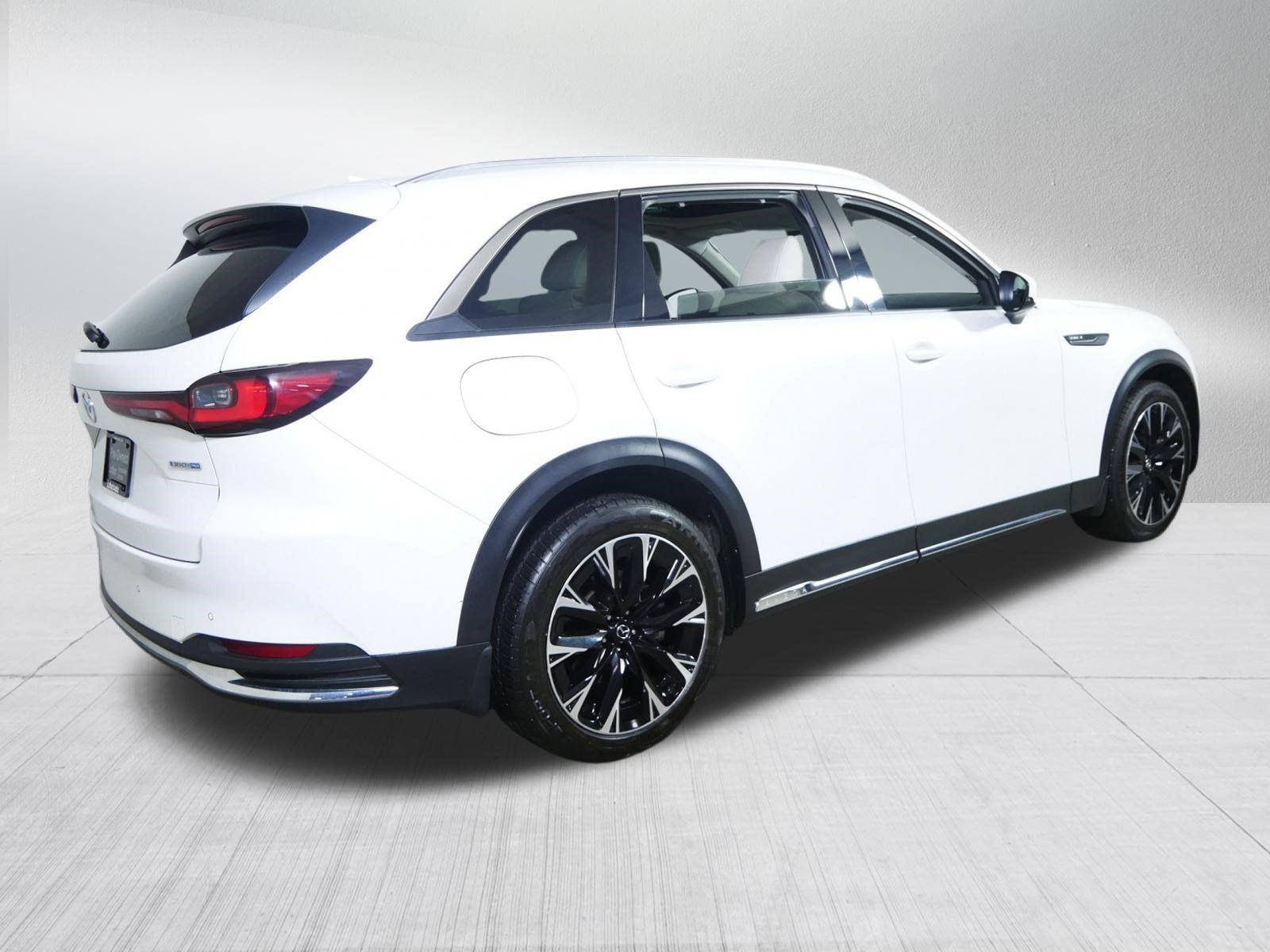 Used 2024 MAZDA CX-90 Plug-In Hybrid w/ Premium Pkg AWD/4WD image 7