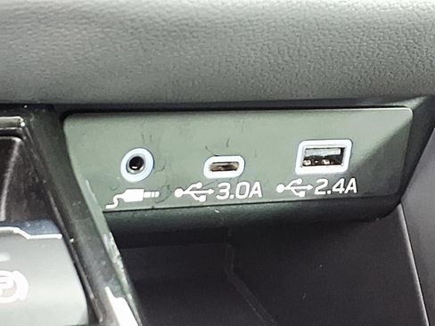 Used 2025 Subaru Outback Wilderness AWD/4WD image 22