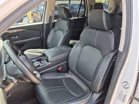 Used 2024 Honda Pilot Elite image 13