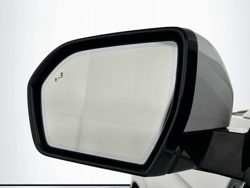 Used 2024 Ford Expedition Limited image 16