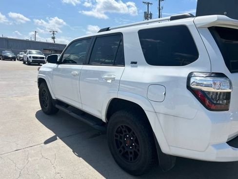 Used 2021 Toyota 4Runner SR5 Premium w/ Moonroof Package AWD/4WD image 5