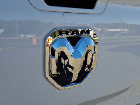 Certified 2022 RAM 1500 Big Horn image 32