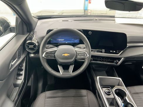 New 2026 Chevrolet Equinox LT w/ Safety and Technology Package image 11