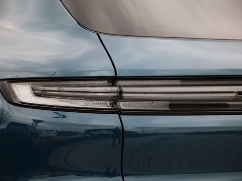 New 2026 Porsche Cayenne GTS image 23