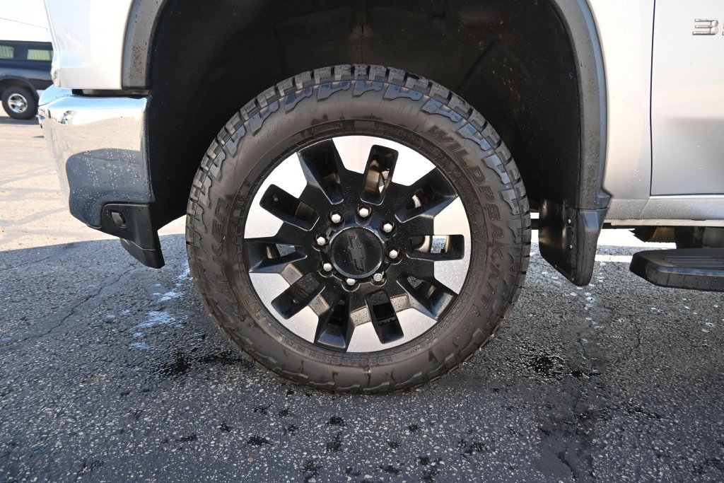 Used 2020 Chevrolet Silverado 3500 LT w/ All Star Edition AWD/4WD image 15