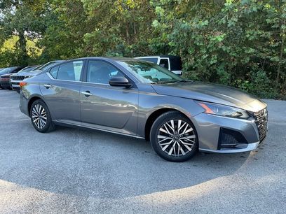 Used 2025 Nissan Altima 2.5 SV