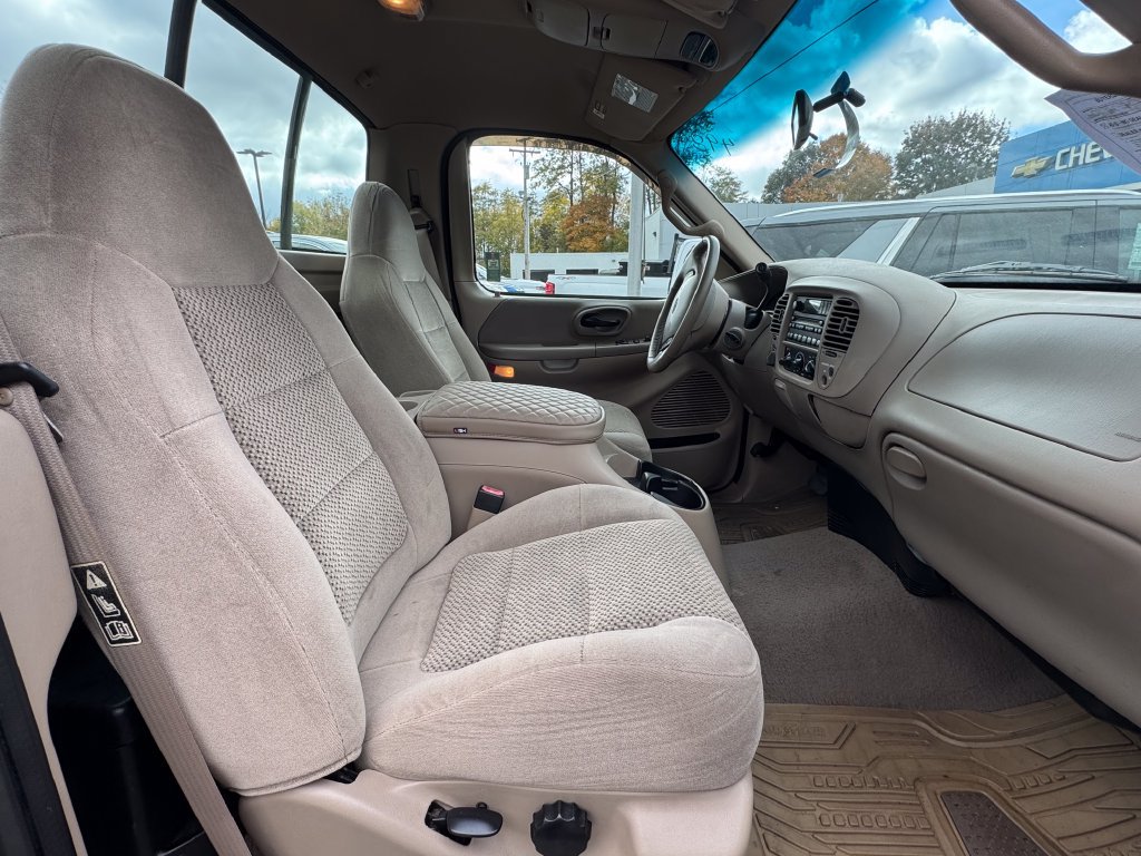 Used 2002 Ford F150 XLT AWD/4WD image 5