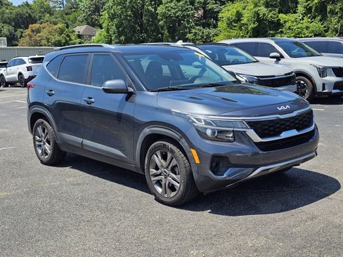 Used 2022 Kia Seltos S FWD image 4