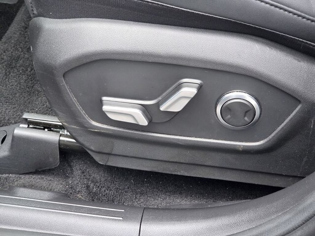 Used 2026 Hyundai Santa Fe SEL AWD/4WD image 15