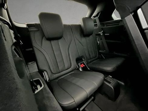 Used 2022 BMW X5 xDrive40i w/ M Sport Package AWD/4WD image 26