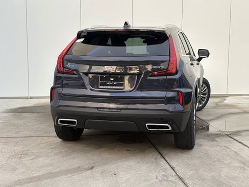 Certified 2025 Cadillac XT4 Premium Luxury image 9