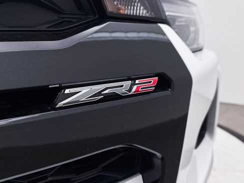 Used 2024 Chevrolet Colorado ZR2 image 3