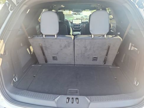 Used 2025 Ford Explorer ST-Line AWD/4WD image 22