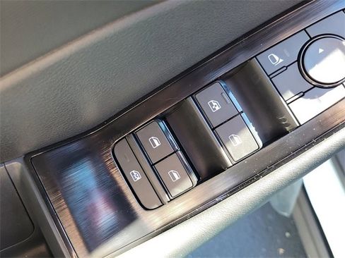 New 2026 Nissan Rogue S image 13