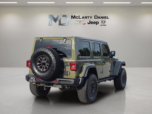 Used 2025 Jeep Wrangler Unlimited Rubicon 392 AWD/4WD image 5