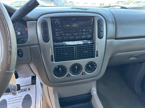 Used 2003 Ford Explorer XLT image 22
