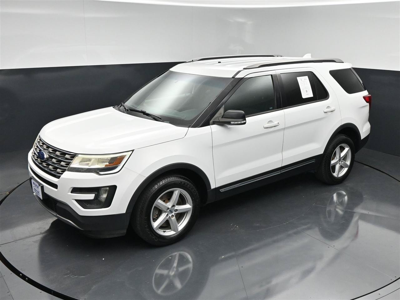 Used 2016 Ford Explorer XLT AWD/4WD image 20