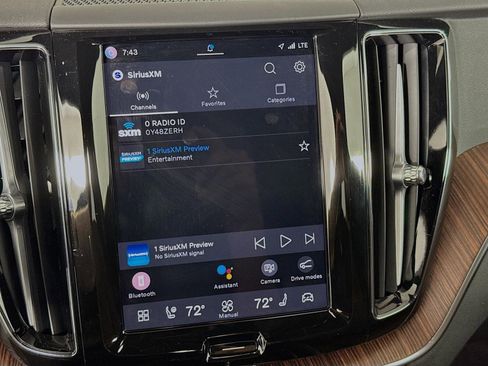 Used 2025 Volvo XC60 B5 Plus w/ Protection Package Premier image 16